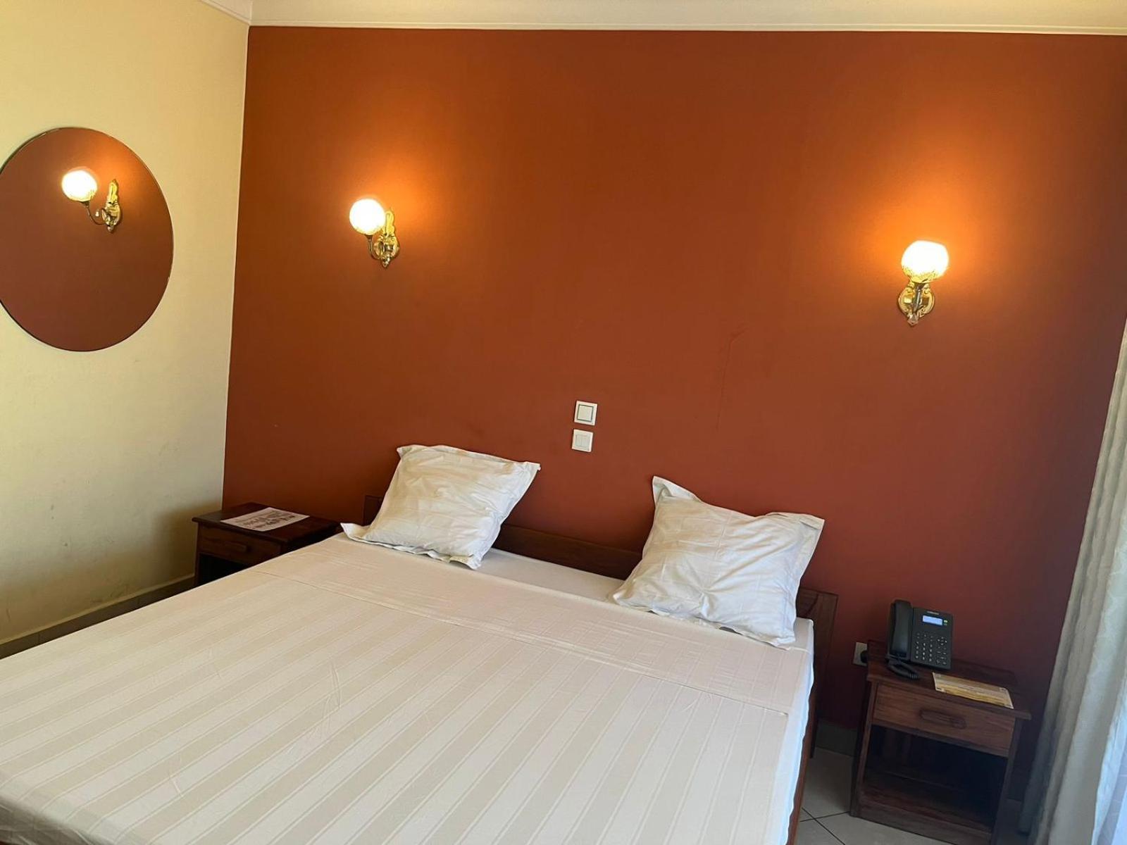 Hotel Menabe Morondava Extérieur photo