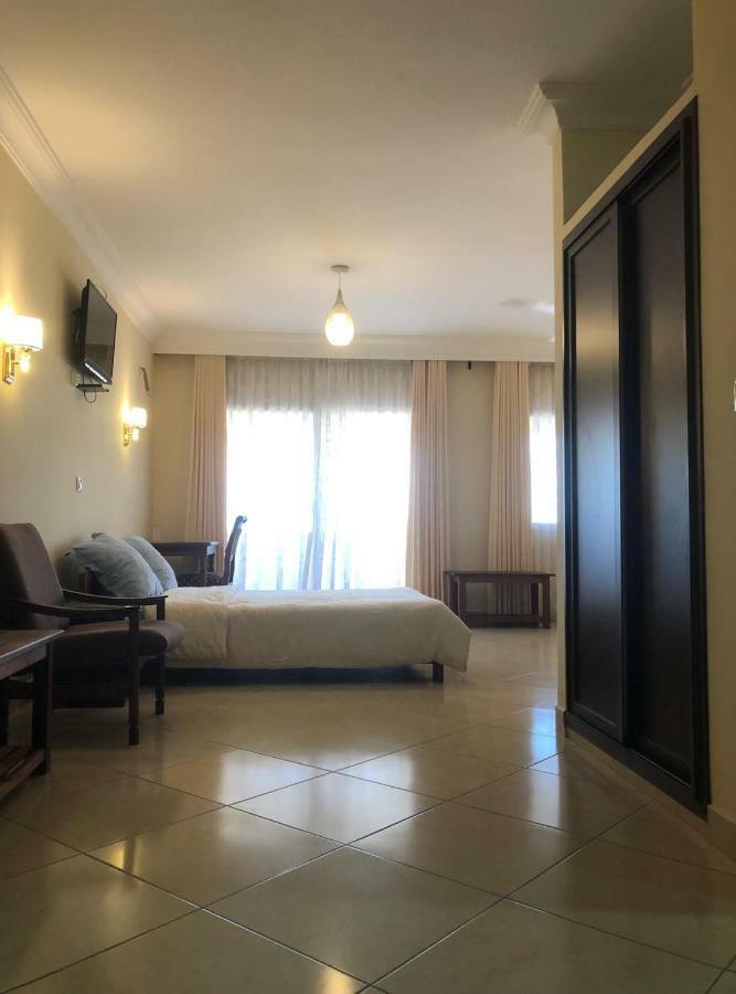 Hotel Menabe Morondava Extérieur photo