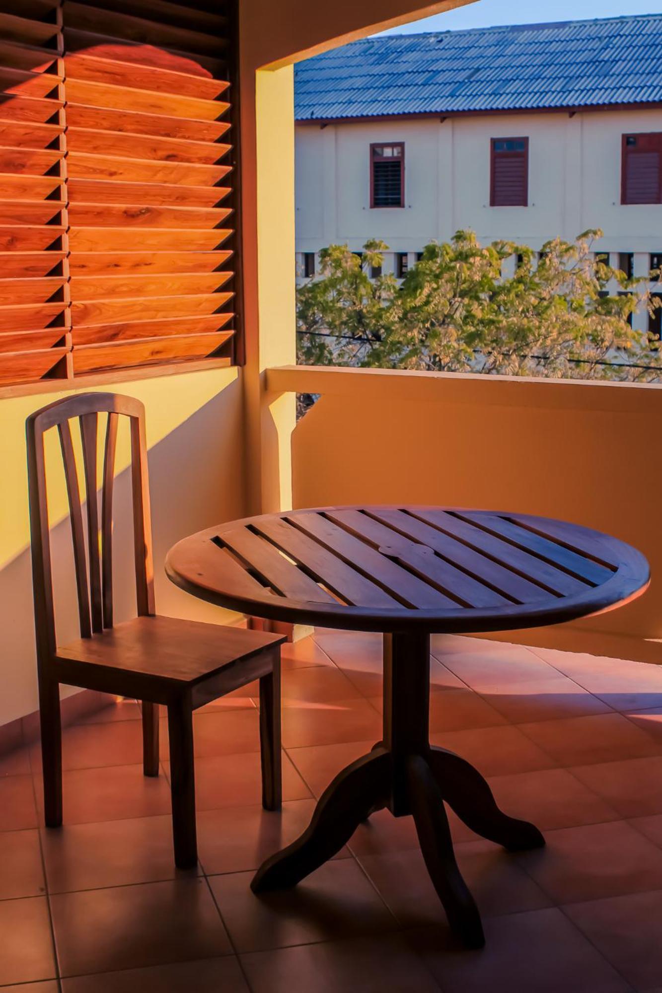 Hotel Menabe Morondava Extérieur photo