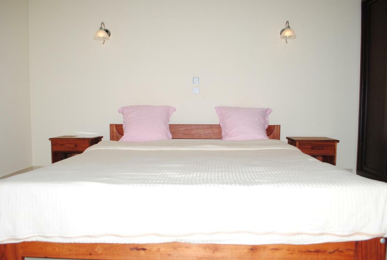 Hotel Menabe Morondava Extérieur photo
