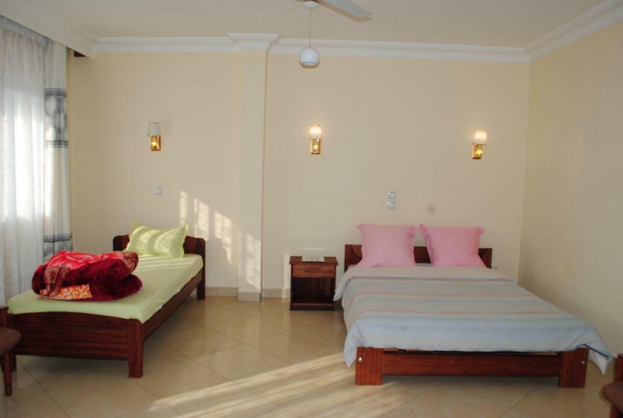 Hotel Menabe Morondava Extérieur photo